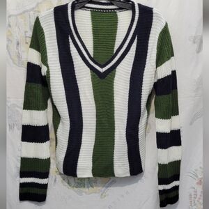 SHEIN V-Neck Sweater Knit Size Small 4